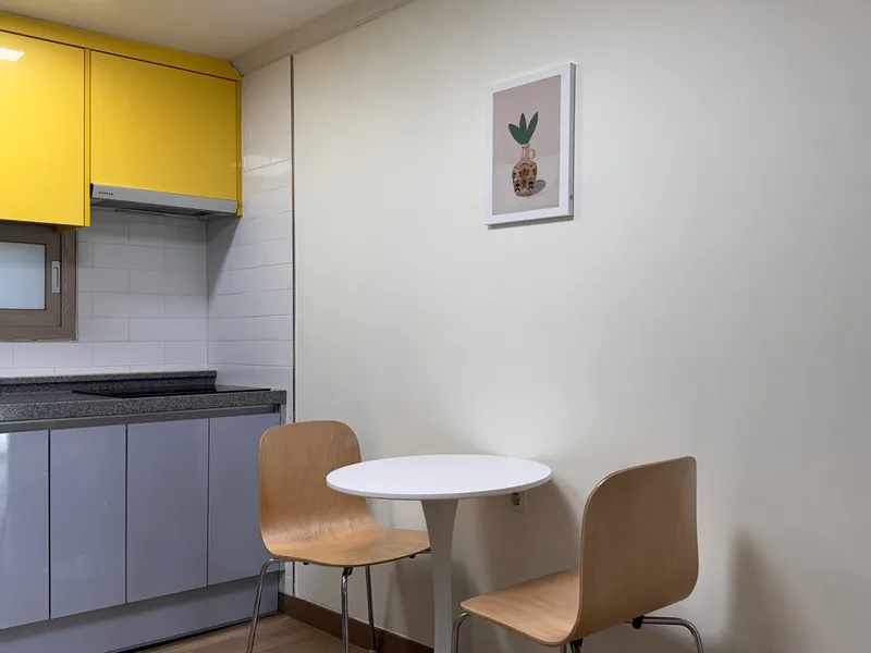 [Bonghwa] A yellow house with a spacious yard in a forest village 14