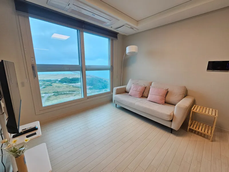 [Seohae, Incheon] Cheongna Two-Room Apartment with Unobstructed Ocean View 14