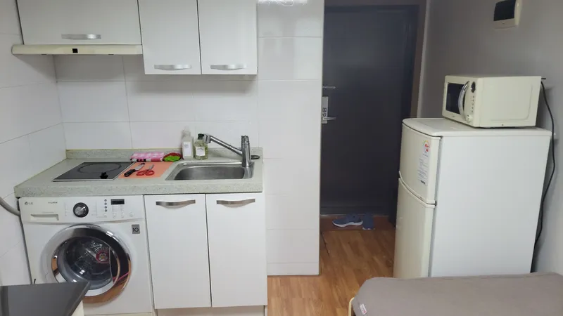 [Dongjak, Seoul] One-room apartment c107, 10 minutes walk from Noryangjin Station 4
