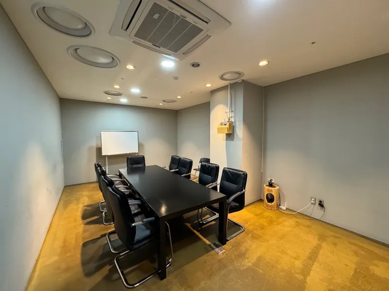 [Yongsan, Seoul] High-rise view studio apartment connected to Seoul Station underground passage 14