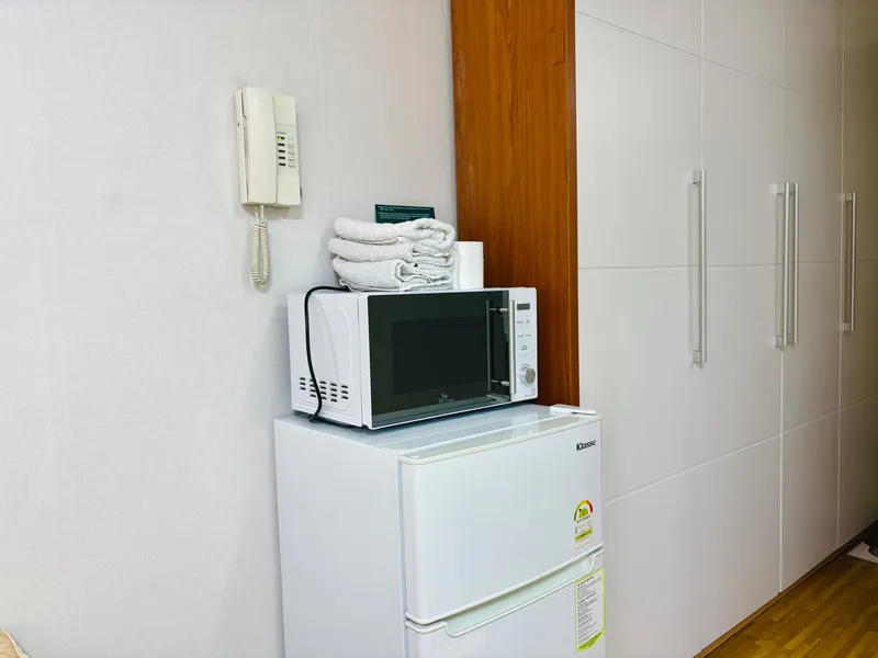 [Mapo, Seoul] Fully furnished officetel 30 seconds walk from Ewha Womans University Station 7