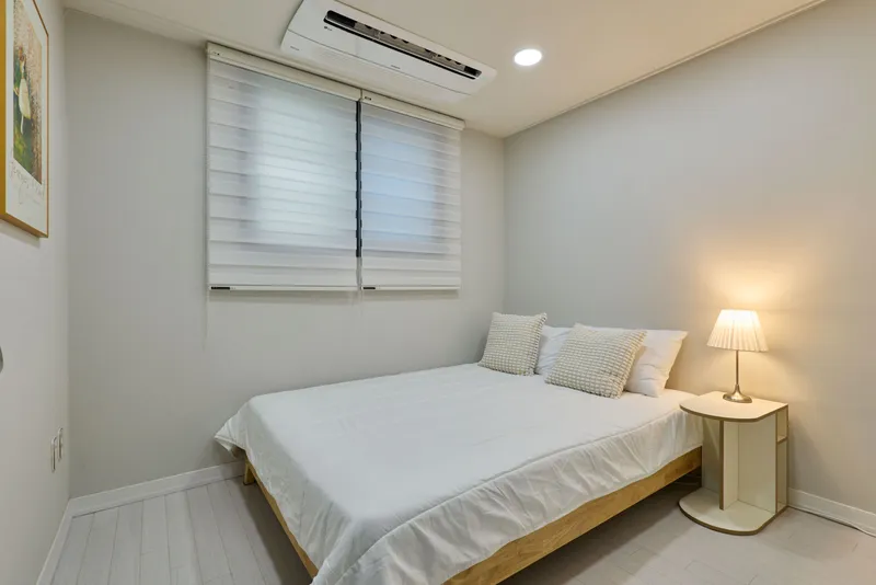 [Yeongdeungpo, Seoul] Clean, newly built, 4-person, 3-room apartment near Daebang Station 6