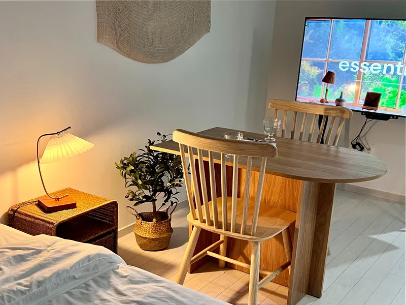 [Jung-gu, Daegu] 1 minute from Dongseong-ro/Full option/One room/Safe space/Netflix/Residence 16