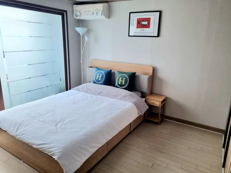 [Tongyeong] Top floor of officetel near Jukrim Coastal Road 2