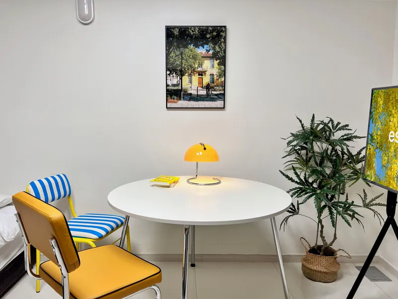 [Jung-gu, Daegu] 1 minute from Dongseong-ro/Full option/One room/Safe space/Netflix/Residence 33