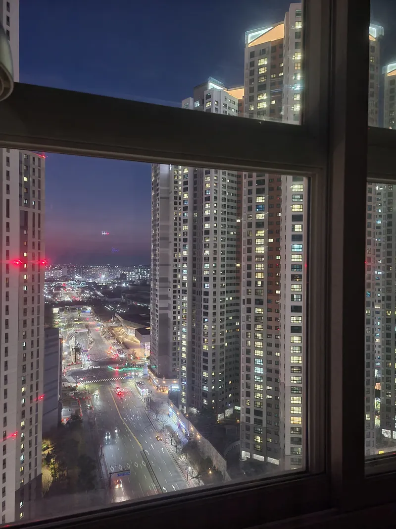 [Goyang] 5 minutes from Ilsan Kintex Station, cool city view, quiet 9