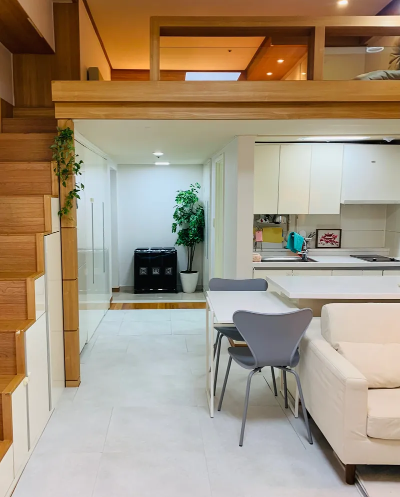 [Guri] Guri Station, Line 8, Gyeongui-Jungang Line, first stop, duplex, 4 people 11