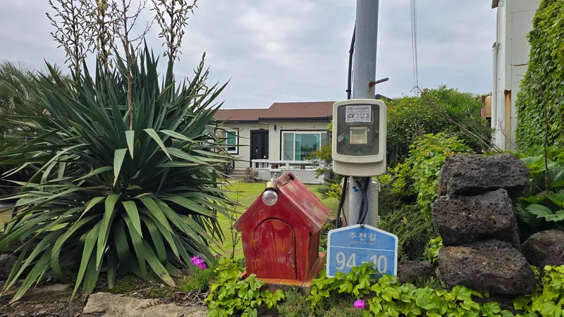 [Hangyeong, Jeju] Jeju Ozen, a sentimental private home on the west coast 19
