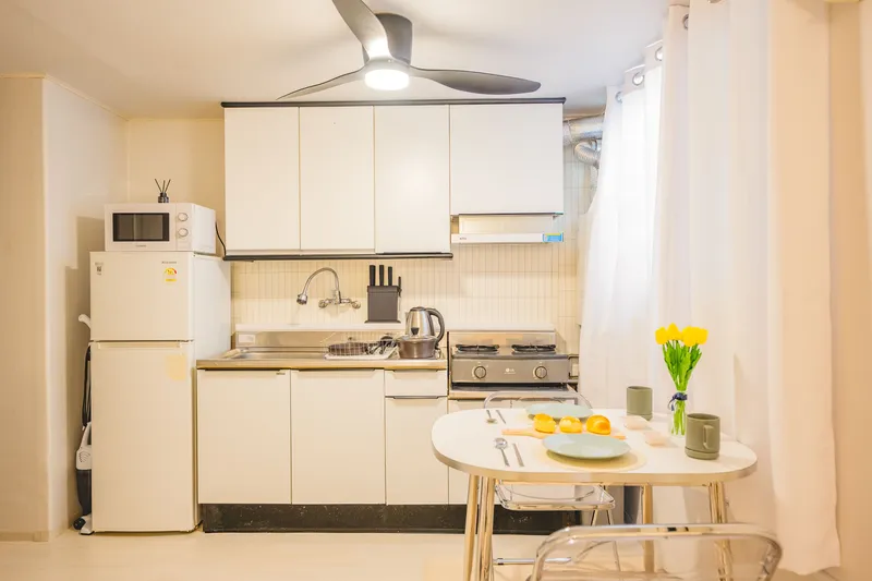 [Seocho, Seoul] 5 minutes walk from Nonhyeon Station Banpo/Gangnam 7