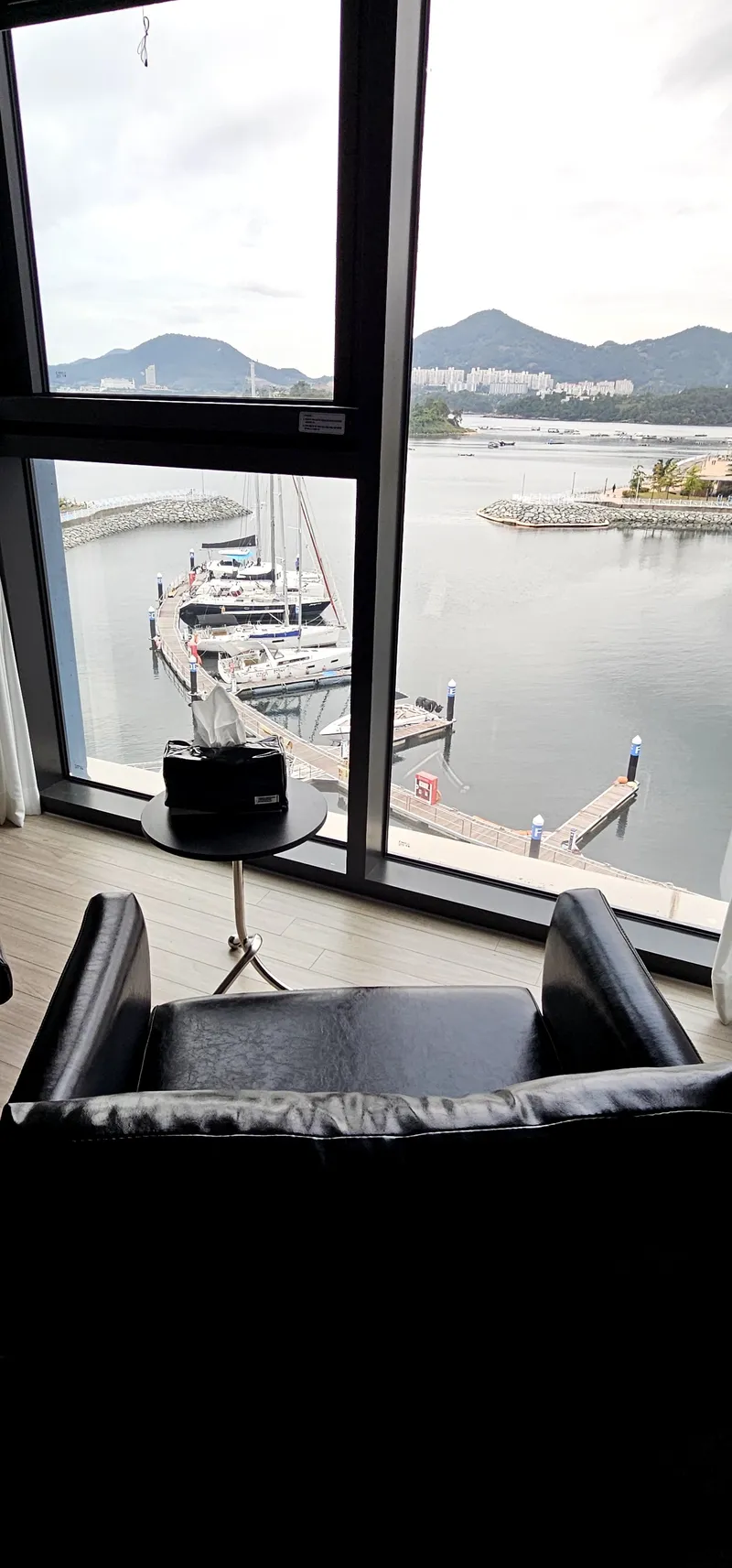 [Yeosu] A modern house with a charming ocean view 13