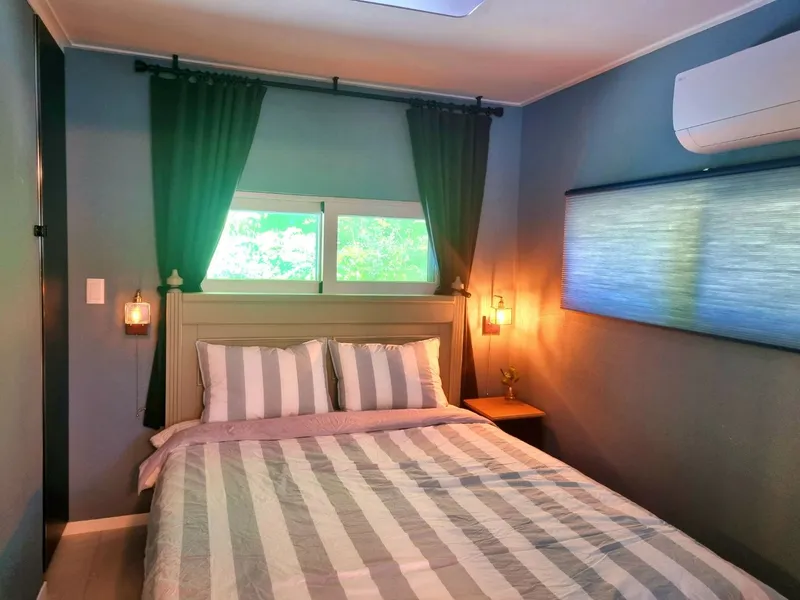 [Tongyeong] # Private, spacious, emotional detached house # Mountain and sea leisure activities # Yard fishing 2