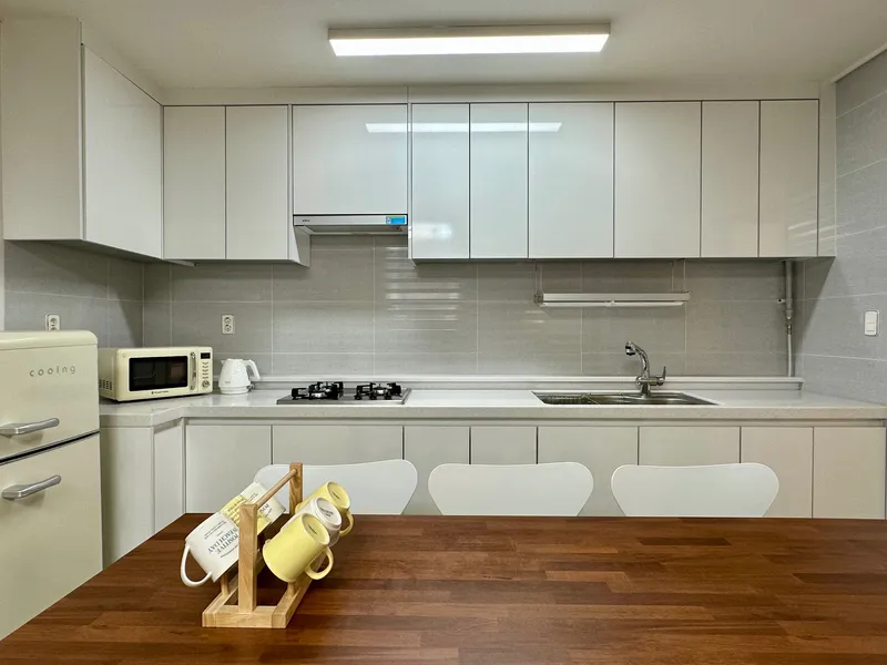 [Yeongjong, Incheon] 5 minutes from Yeongjong Unseo Station, 3 rooms/2 bathrooms, hotel bedding, convenience store 30s 53