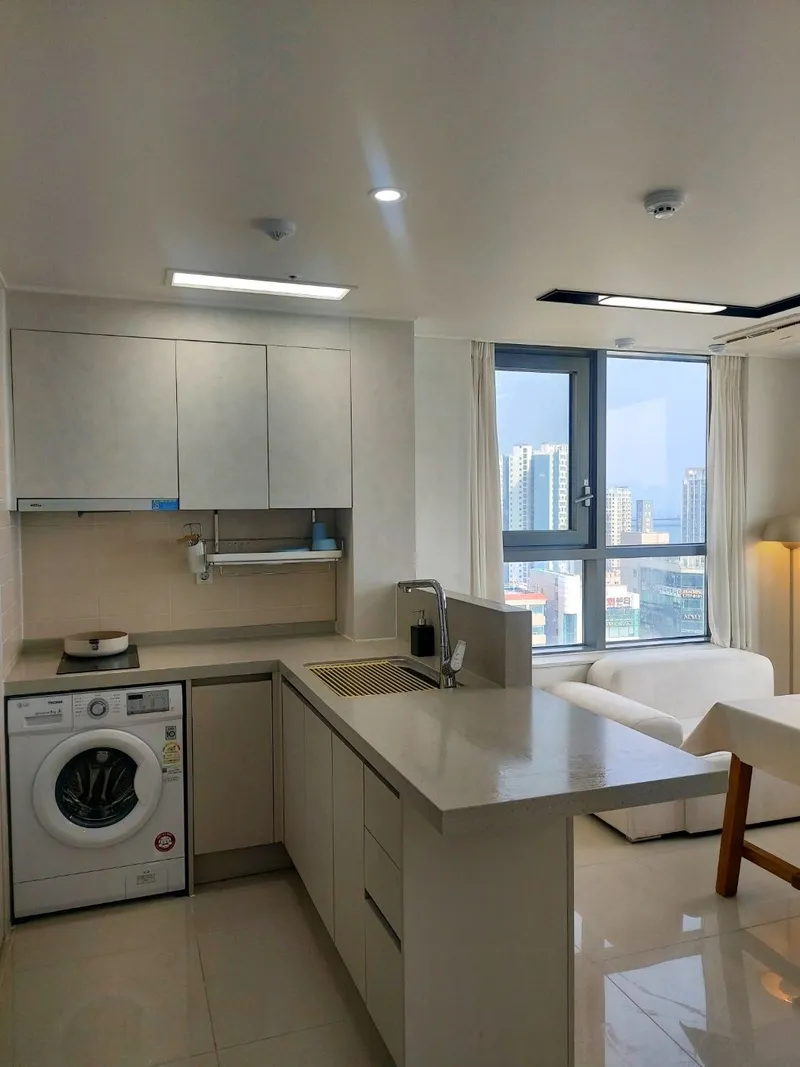 [Suyeong, Busan] 1 minute from Gwangalli Beach/14 minutes from Gwangalli Station Ocean View 17th floor 10