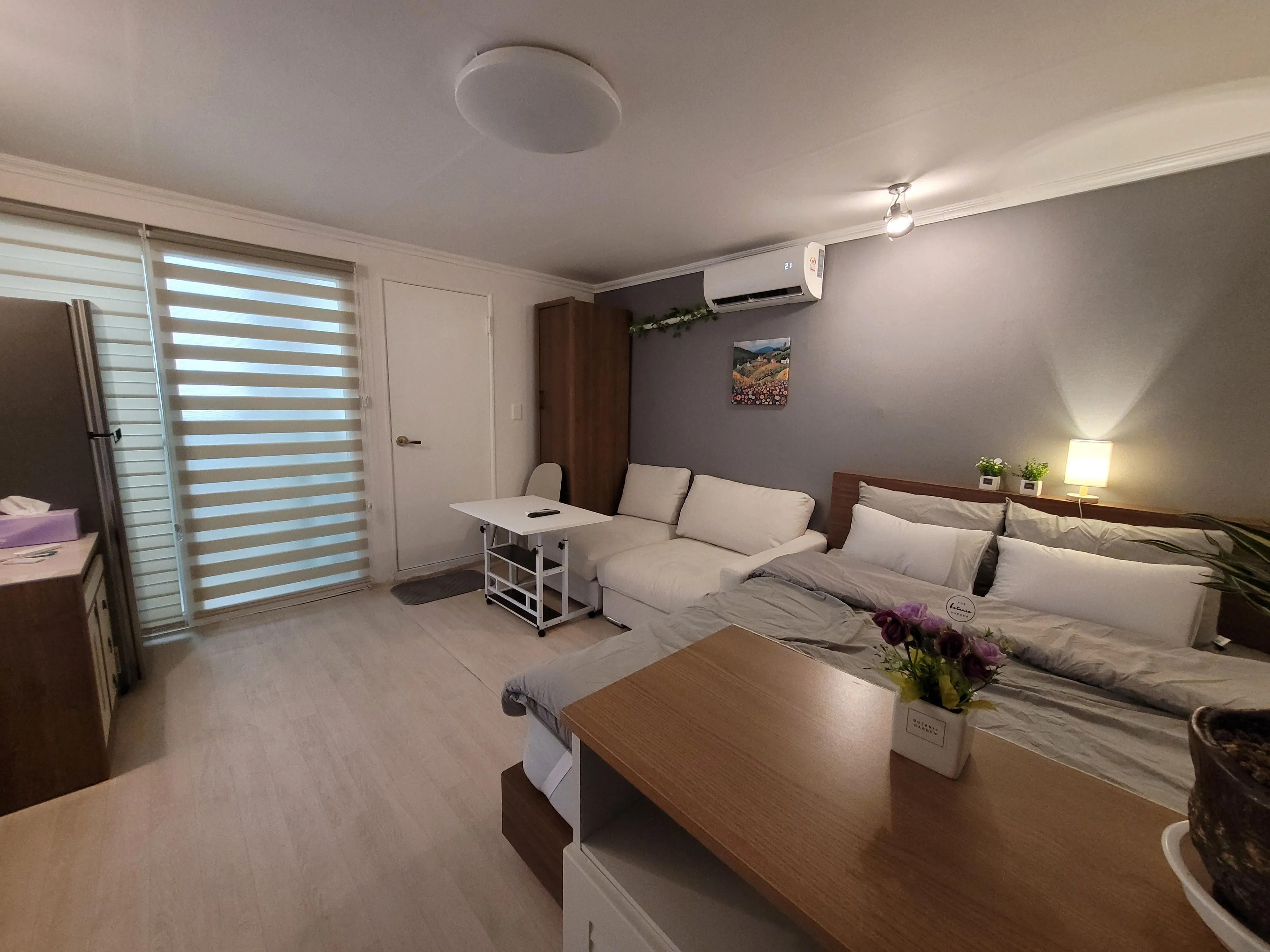 Inhu-dong Country-Style One-Bedroom House