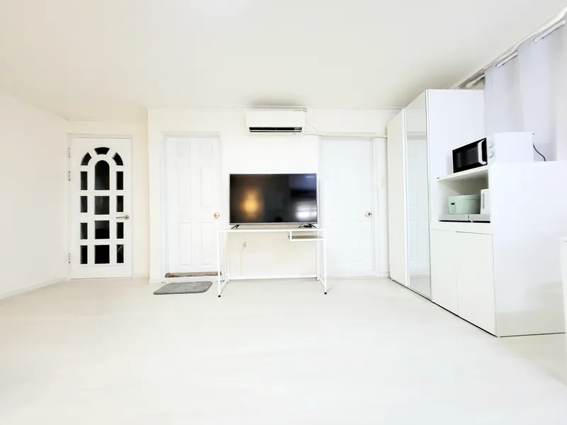 [Suyeong, Busan] 3 minutes from Gwangan Station, a beautiful and happy home with a class A queen bed and large TV~ 10