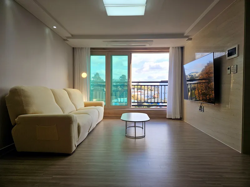 [Seoho-dong, Seogwipo] Three-Room + @ (Attic, Terrace) Ocean View Accommodation 19