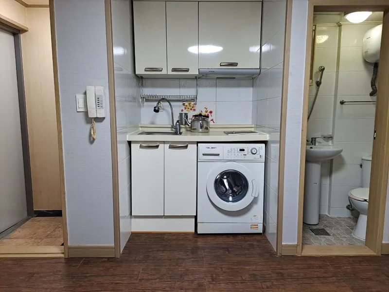 [Buk-gu, Busan] 2nd floor, unit 5, one-room apartment, 7 minutes walk from Sukdeung Station 9