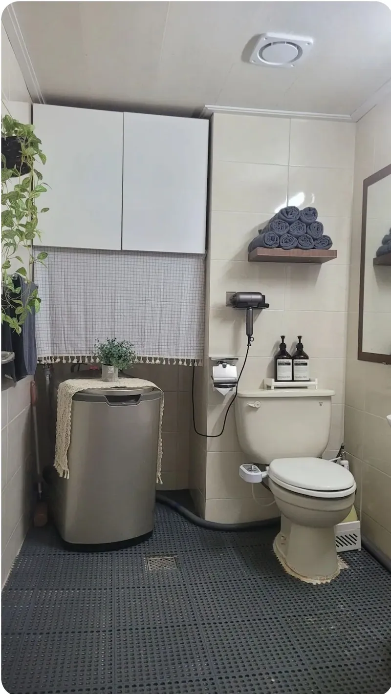 [Michuhol, Incheon] 5 minutes from Ganseok Station, a beautiful two-room large living room with a maximum of 4 people beam projector 5