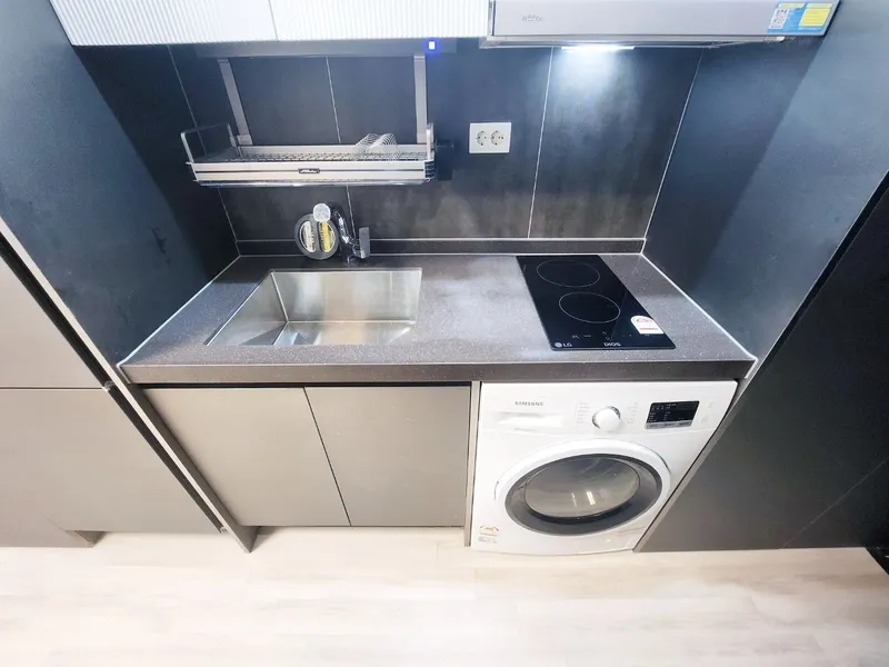 [Songpa, Seoul] Fully-furnished duplex studio with lake near Jamsil 2 11