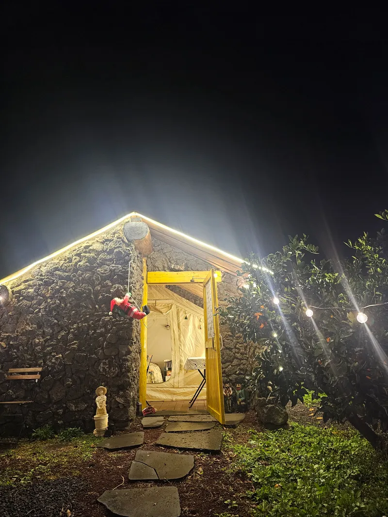 [Namwon, Seogwipo] Emotional accommodation #Independent house #3 min walk to the beach #Large garden #Jacuzzi #Barbecue in jar #Sesko 60