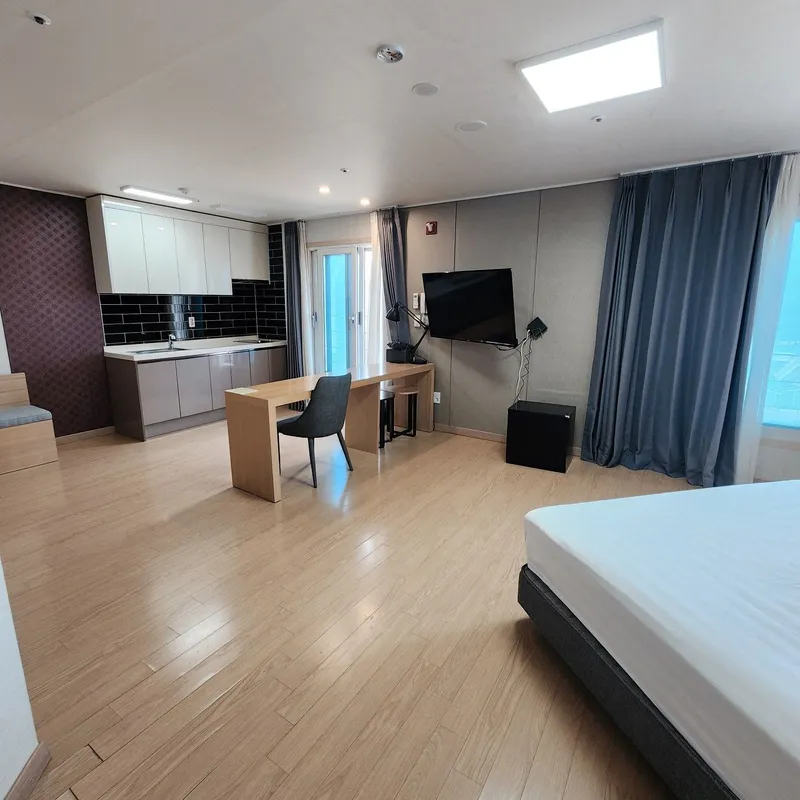 [Gangneung] 20 pyeong large room right in front of the beach 10