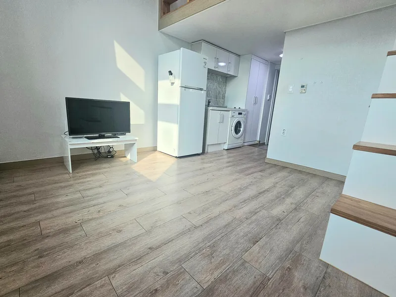 [Yongin] Free parking at Yongin University Myongji University Station in the Yeokbuk District, spacious duplex, cost-effective accommodation 24