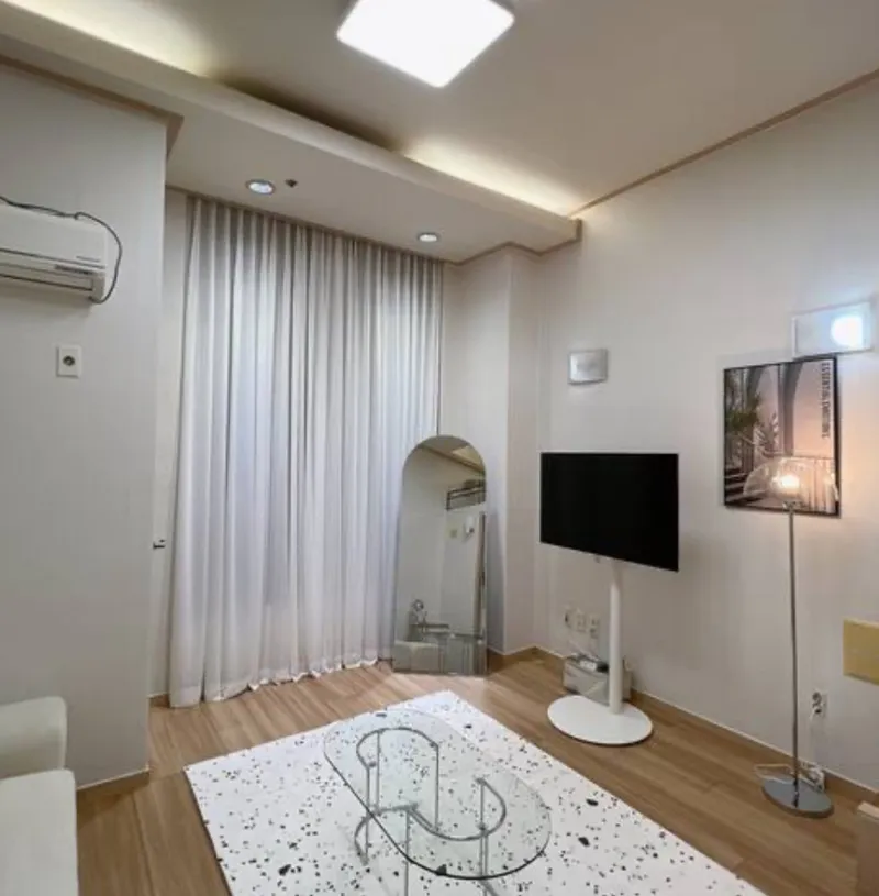 [Gangnam, Seoul] 7 minutes from Yeoksam Station / Duplex / Special Price 11