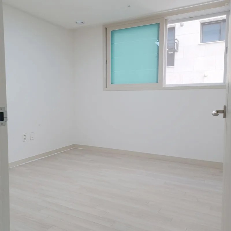 [Gangseo, Seoul] Newly built 3-room apartment, 10 minutes from Hwagok Station, free parking, 7th floor, wide view 3