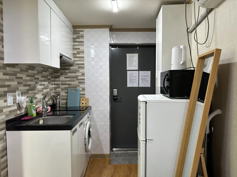 [Yongsan, Seoul] One-room apartment #301, 8 minutes walk from Seoul Station 4