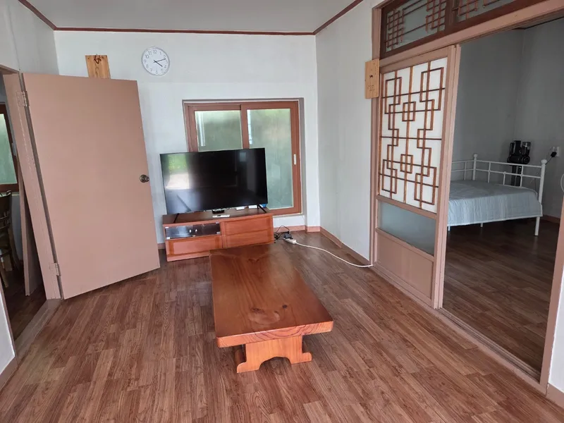 [Pyoseon, Seogwipo] Detached house with a yard, 1-minute walk to the beach in Tosan-ri 8