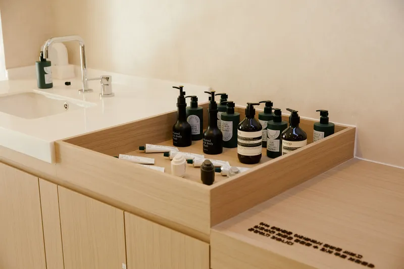 [Cheonan] 5 min walk from Dujeong Station #Near the food alley #Standard room #Parking #Non-smoking 25