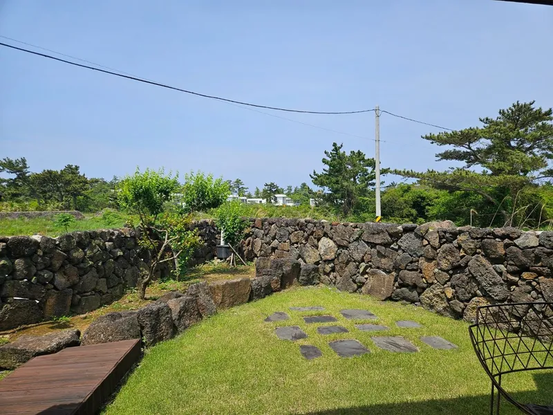 [Hallim, Jeju] Moonbeam B-dong #Two-room duplex #Independent pension #Outdoor swimming pool #Jacuzzi 13