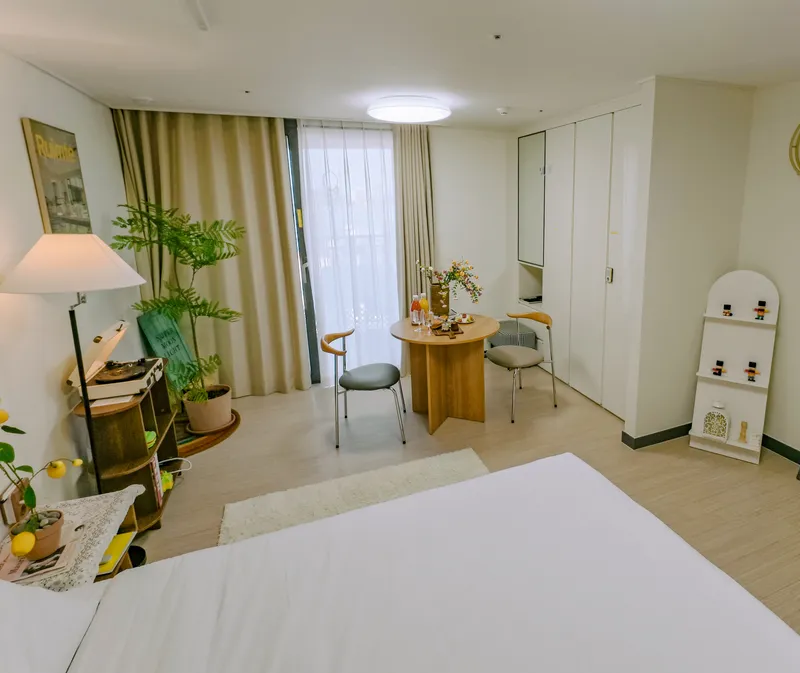 [Yeosu] Ocean View Accommodation Romantic Pocha Gejanggolmok Tourist Attraction 10-minute Free Parking 2