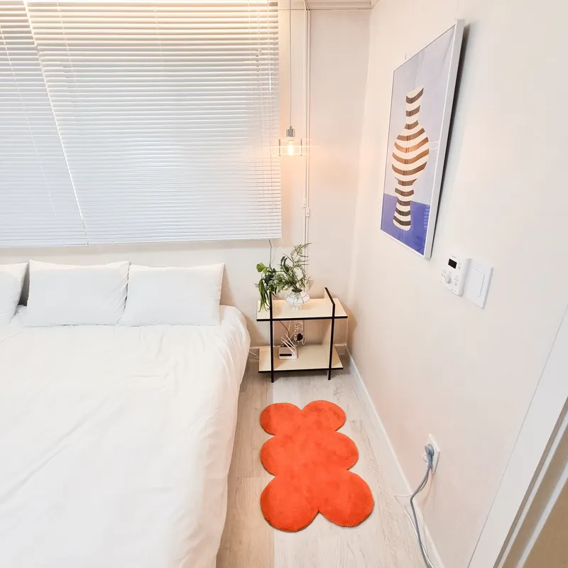 [Seocho, Seoul] Gangnam Shinnonhyeon 1st floor remodeled fully furnished queen 2 room 3 5