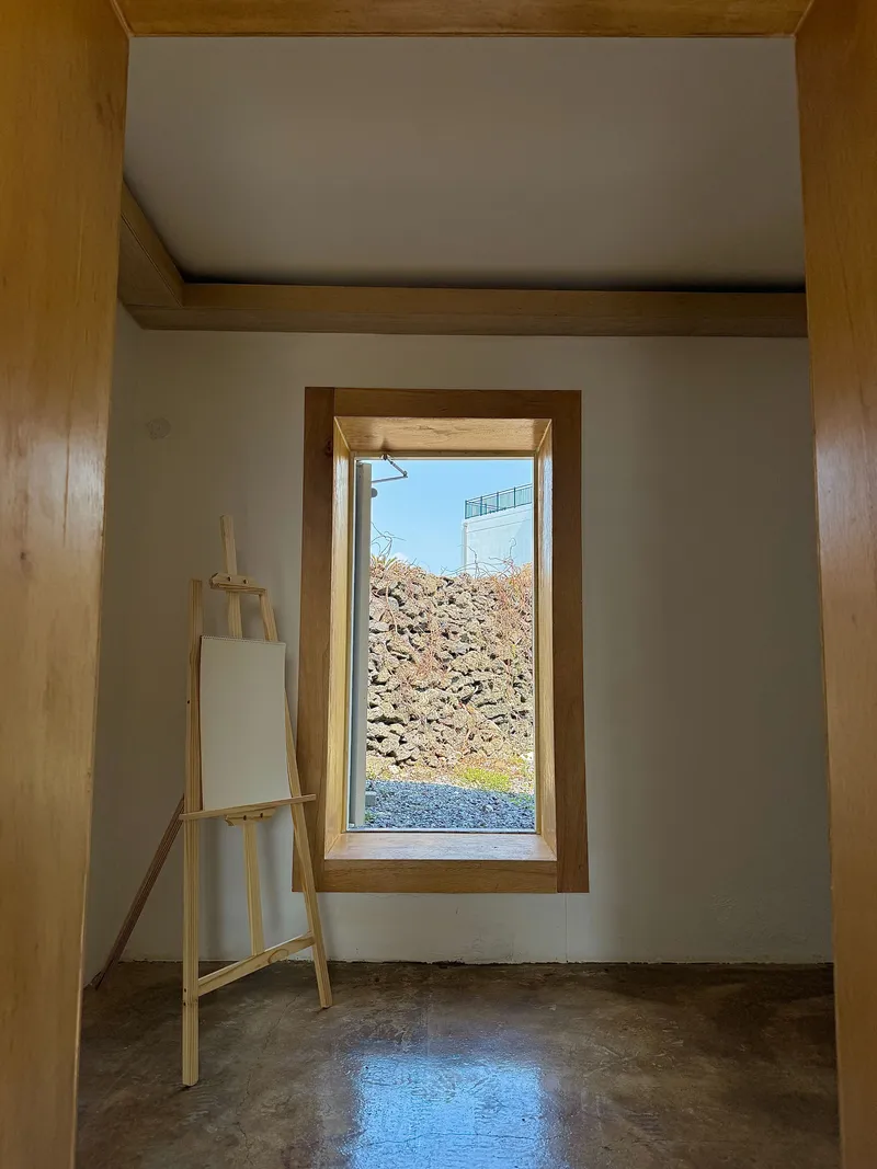 [Hallim, Jeju] Wolyeong Beach Jeju emotional old house 25