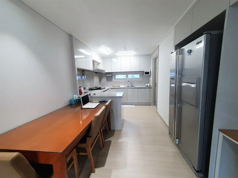 [Yeongdeungpo, Seoul] 3-room apartment with convenient parking near Military Manpower Administration Station 7