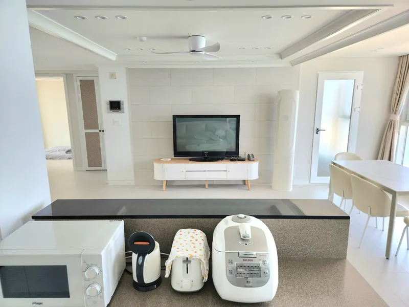 [Goseong] Unrivaled panoramic ocean view #Korea's only private beach apartment 19