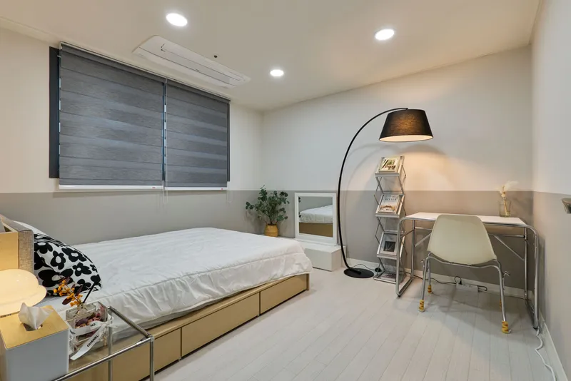 [Yeongdeungpo, Seoul] Clean, newly built, 4-person, 3-room apartment near Daebang Station 2