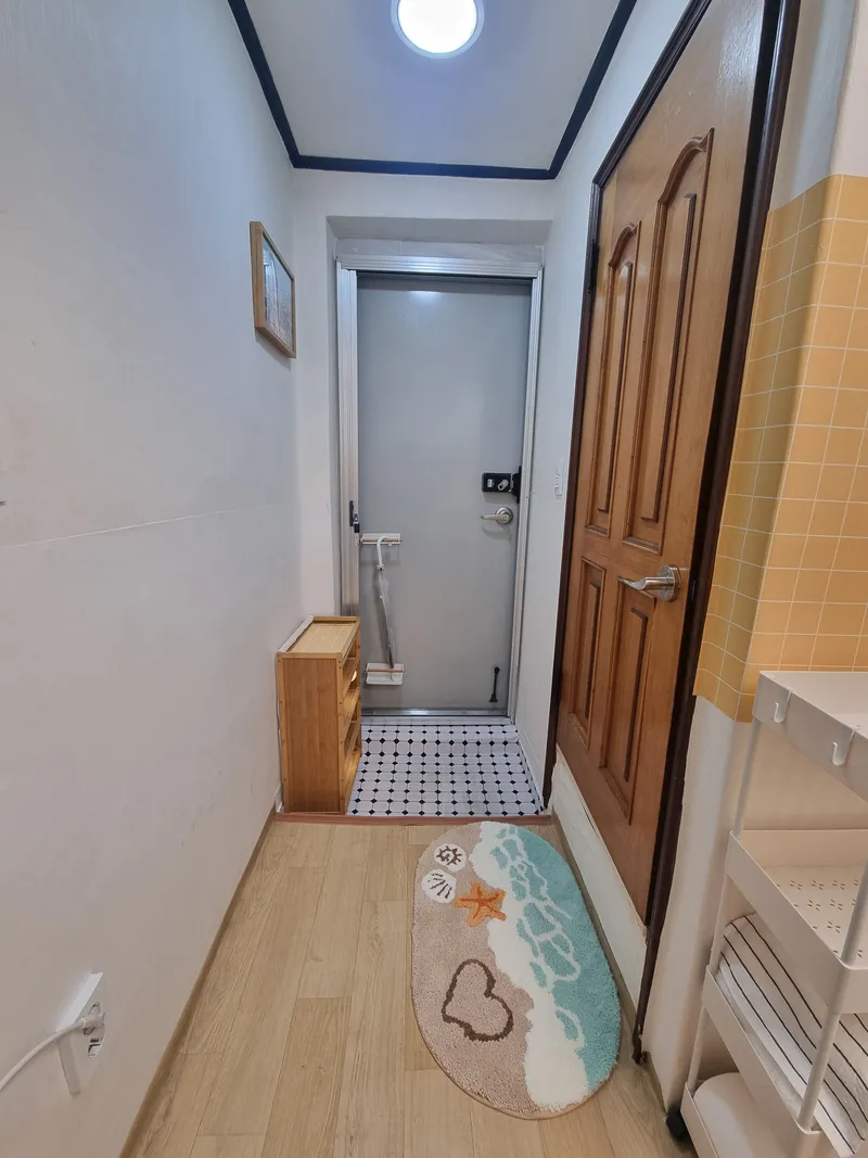 [Yeongdeungpo, Seoul] Fully furnished semi-basement B02, 10-minute walk from Yeongdeungpo Station 9