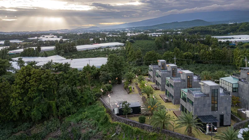 [Namwon, Seogwipo] 1 building of a two-story independent pool villa with a view of the tangerine orchard and the sea 43
