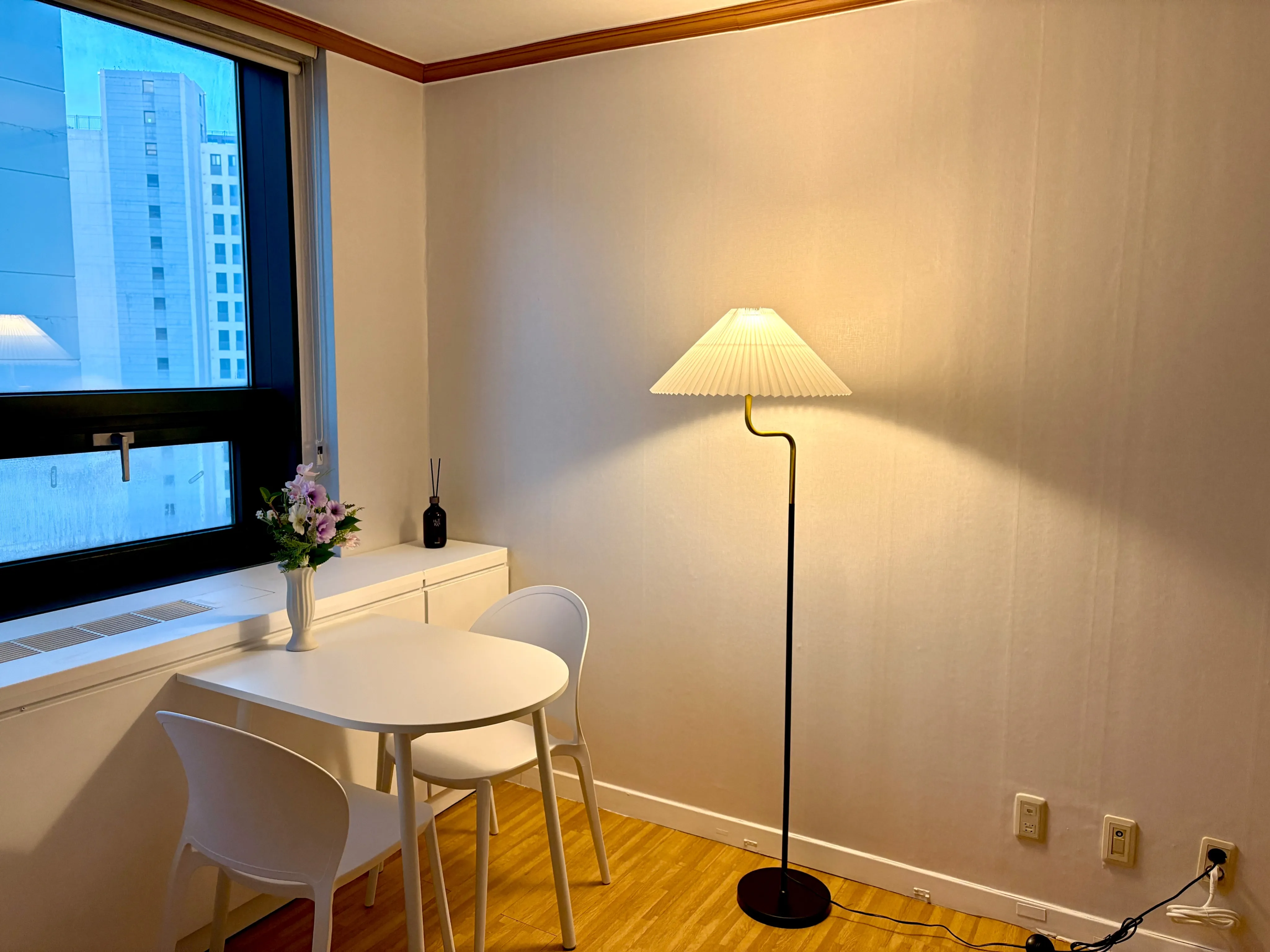 Daeheung-dong One-Bedroom Efficiency Apartment