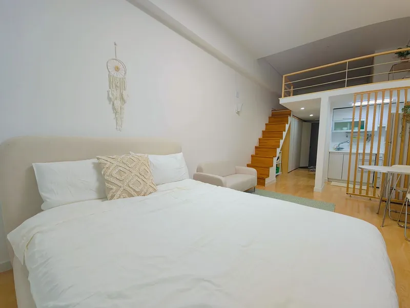 [Seongnam] Modern room 3 minutes from Cha Hospital at Yatap Station 5