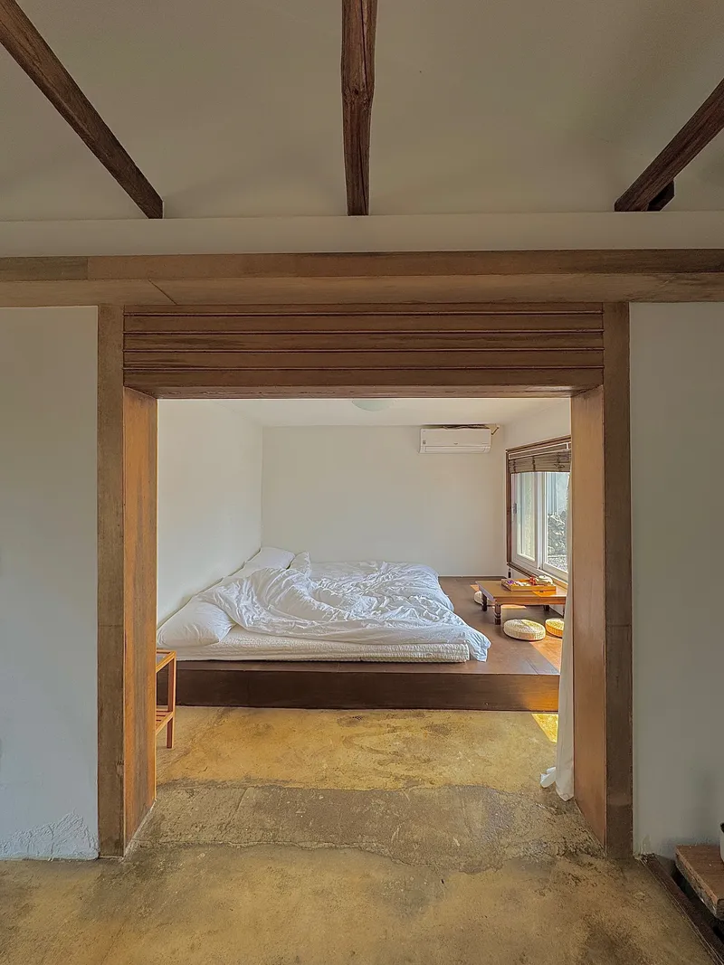 [Hallim, Jeju] Wolyeong Beach Jeju emotional old house 8