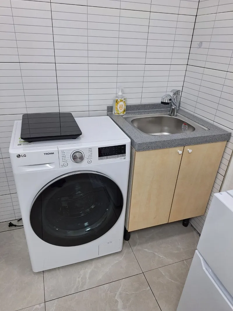 [Eunpyeong, Seoul] Neat white and gray studio, 3rd floor studio about 3 minutes from Yeonsinnae Station 6