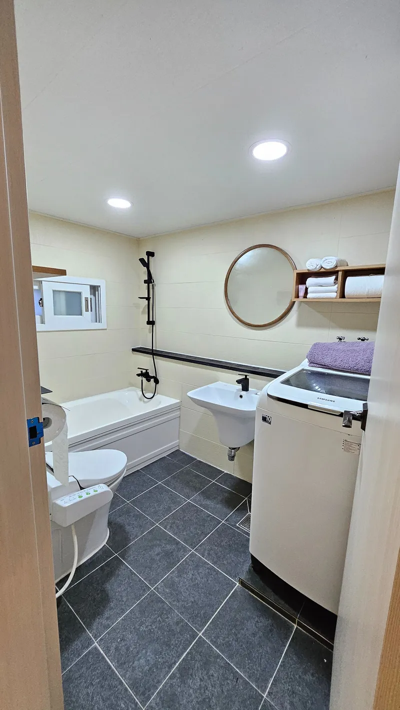 [Busanjin, Busan] 10-minute walk from Gaegeum Subway Station, 3-minute walk from Singaegeum Bus Stop 15