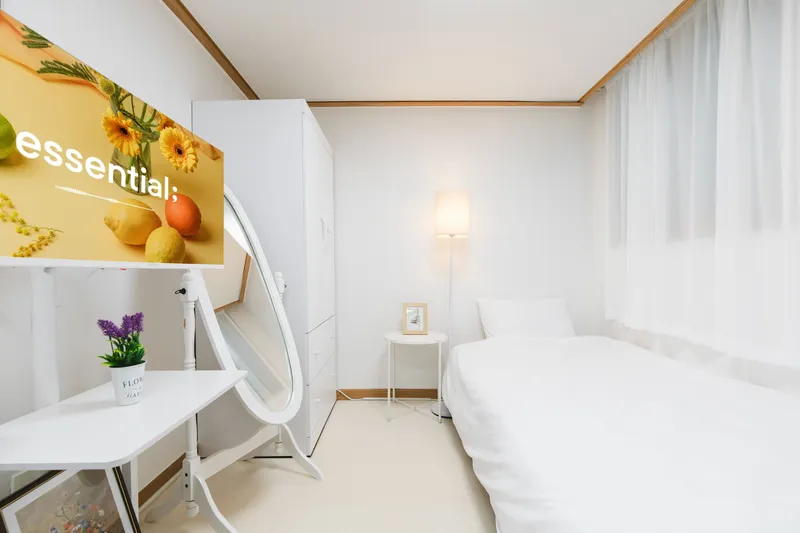 [Mapo, Seoul] 10 minutes walk from Hongik Univ. Station, Yeonam-dong 9