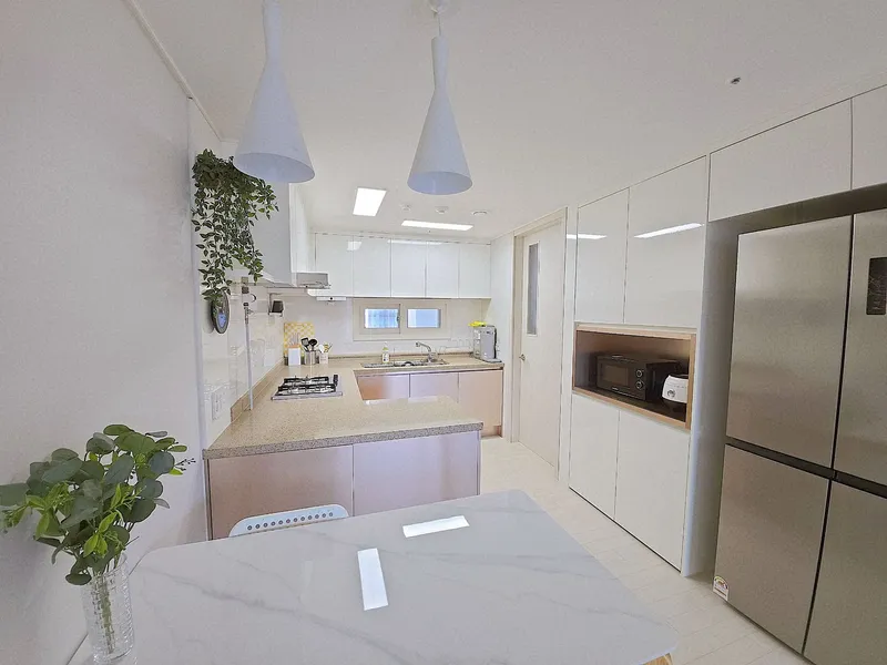 [Gangdong, Seoul] 25 pyeong 3-room apartment 1 minute from Godeok Gangil Station 12