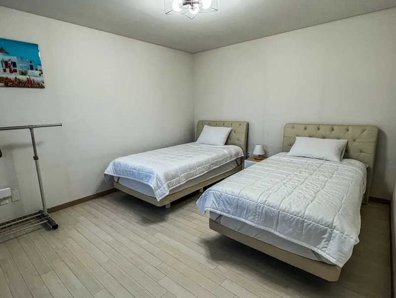 [Namwon, Seogwipo][Room 103] Private Family Space Terrace 2 Party Rooms 2 Large Rooms 2 Bathrooms 1 Living Room 6