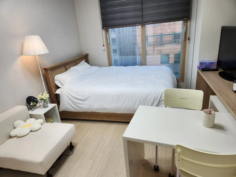 [Gangdong, Seoul] Open Discount, Fully Furnished, Sunny Studio Apartment in Godeok Station 4