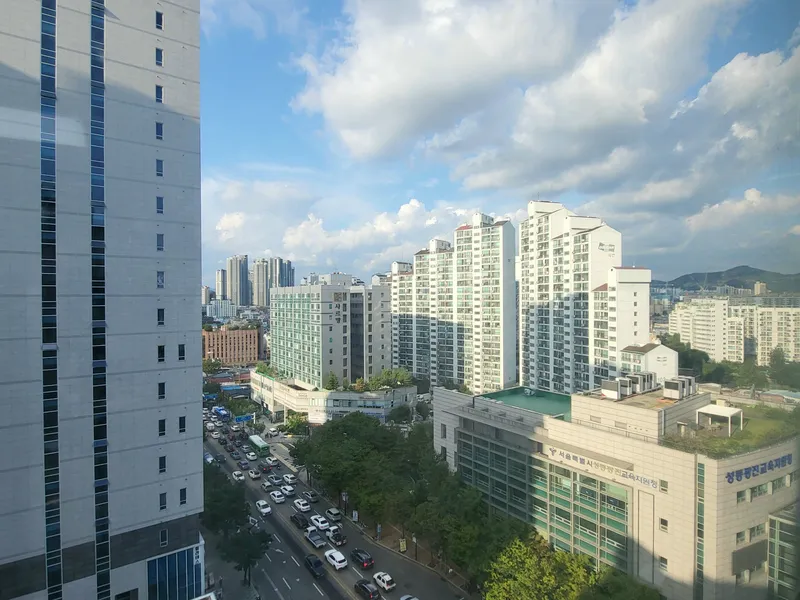 [Seongdong, Seoul] Fully furnished officetel 3 minutes from Wangsimni Station #ValueForMoney #DiscountSpecial 15